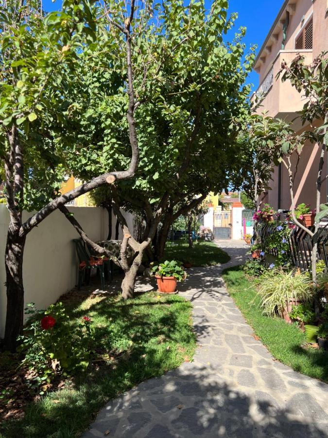 Simple And Very Nice Olbia Exterior photo